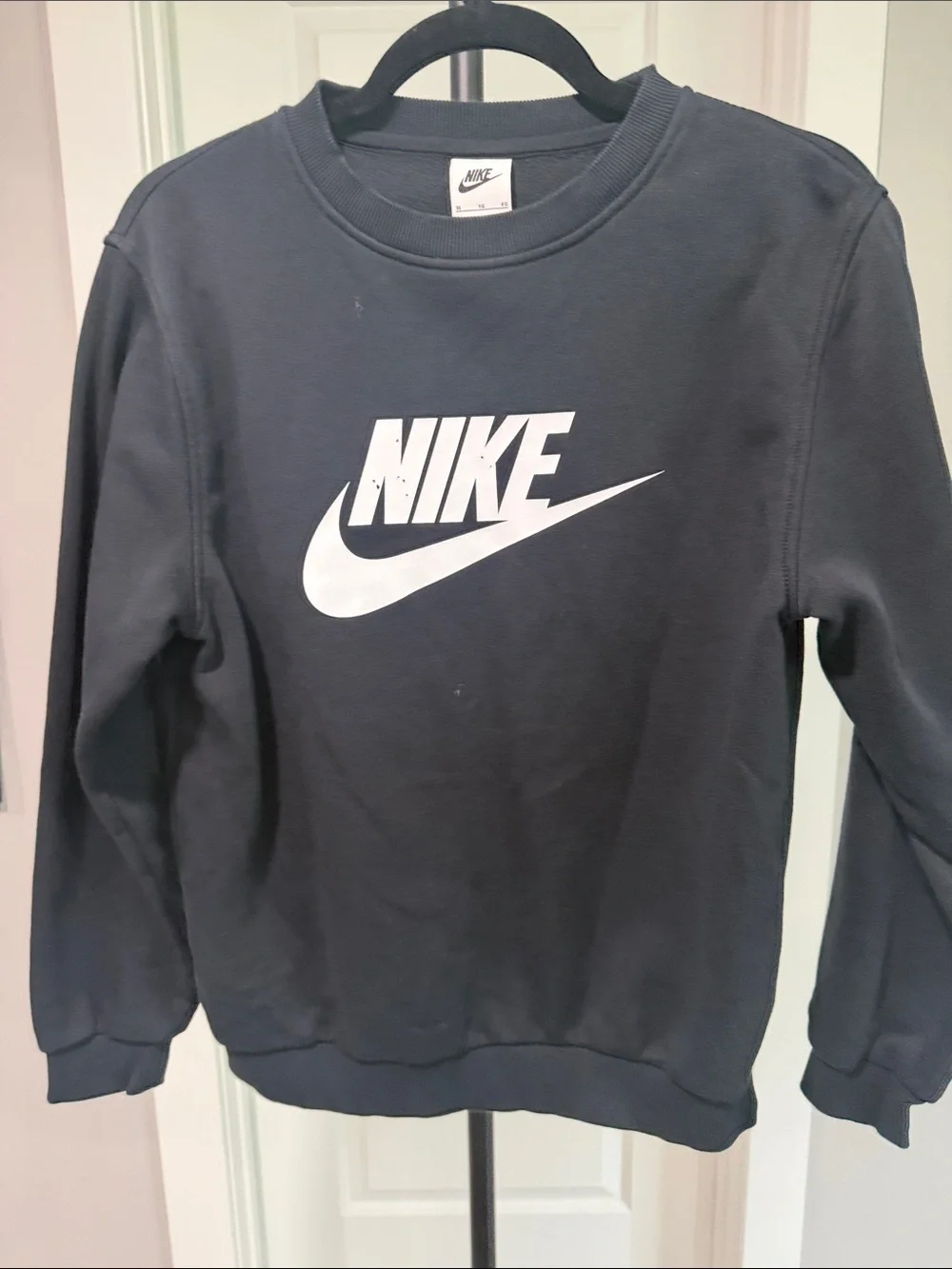 Nike Men's Dark Blue Crewneck Sweatshirt with White Swoosh